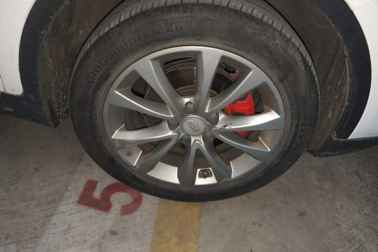 Used Geely Auto Emgrand GS 2018 Sport Edition 1.4T Automatic LingShang Model Right Front Wheel Hub