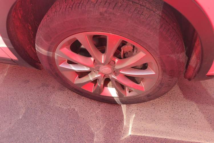 Used Geely Auto Emgrand GS 2018 Elegant Edition 1.8L Automatic LingShang Model Right Front Wheel Hub