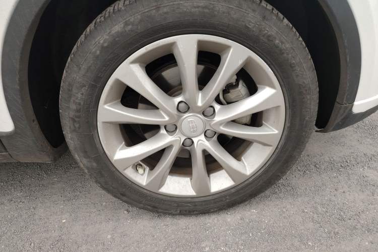 Used Geely Auto Emgrand GS 2018 Elegant Edition 1.8L Automatic LingShang Model Right Front Wheel Hub