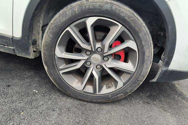 Used Geely Auto Emgrand GS 2018 Lingchao Edition 1.4T Automatic LingShang Smart Connectivity Model Right Front Wheel Hub
