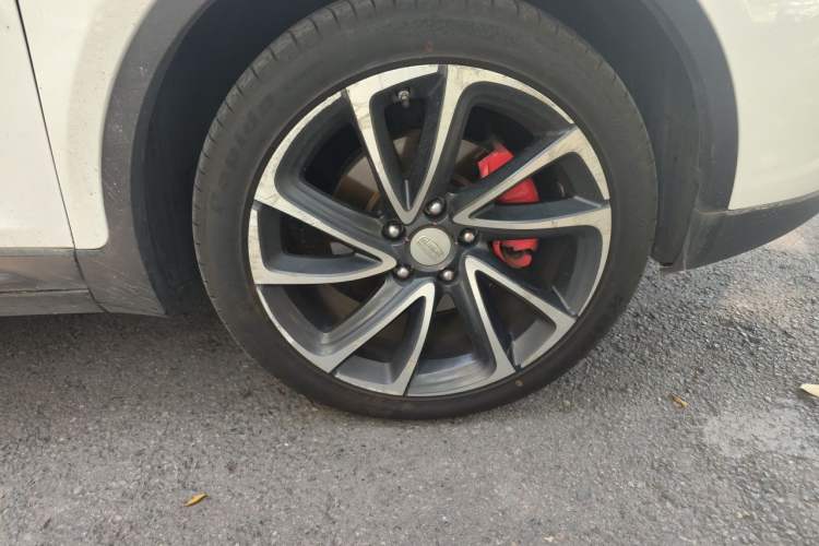 Used Geely Auto Emgrand GS 2018 Lingchao Edition 1.4T Automatic ZhenShang Smart Connectivity Model Right Front Wheel Hub