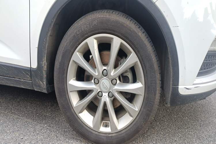 Used Geely Auto Emgrand GS 2018 Elegant Edition 1.8L Automatic LingShang Model Right Front Wheel Hub