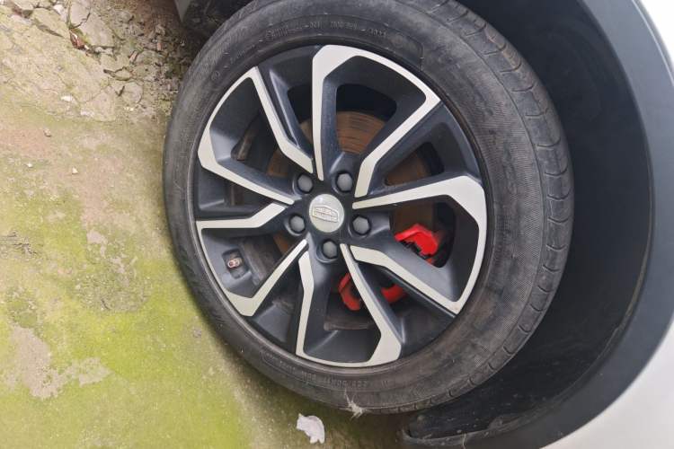 Used Geely Auto Emgrand GS 2018 Lingchao Edition 1.4T Automatic LingShang Smart Connectivity Model Right Front Wheel Hub