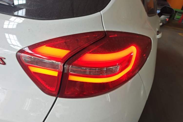 Used Geely Auto Emgrand GS 2018 Lingchao Edition 1.4T Automatic LingShang Smart Connectivity Model Right Rear Taillight