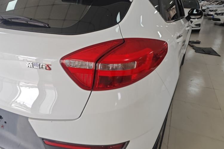 Used Geely Auto Emgrand GS 2018 Sport Edition 1.8L Automatic LingShang Model Right Rear Taillight