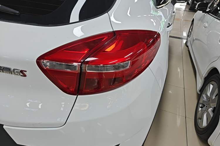 Used Geely Auto Emgrand GS 2018 Sport Edition 1.4T Automatic ZhenShang Model Right Rear Taillight
