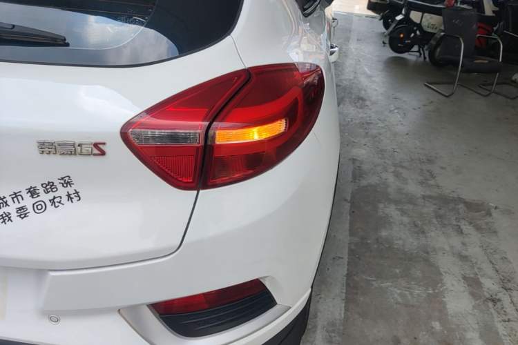 Used Geely Auto Emgrand GS 2018 Elegant Edition 1.8L Automatic LingShang Model Right Rear Taillight