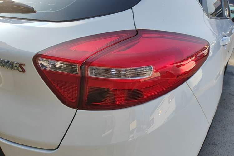 Used Geely Auto Emgrand GS 2018 Sport Edition 1.4T Automatic LingShang Model Right Rear Taillight