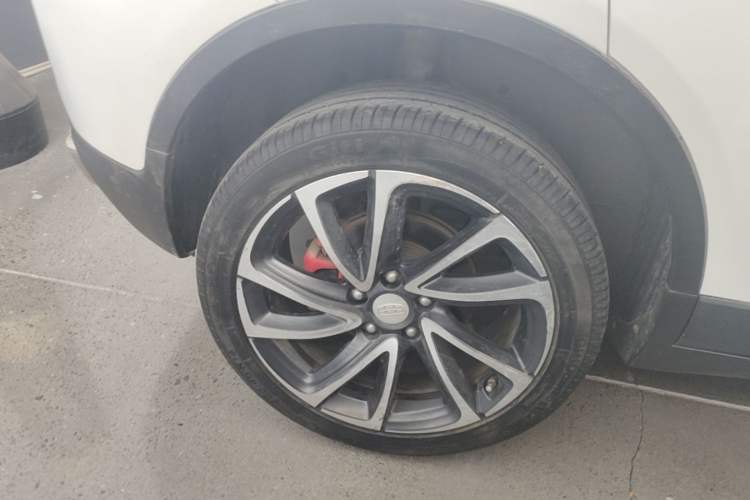 Used Geely Auto Emgrand GS 2018 Lingchao Edition 1.4T Automatic ZhenShang Smart Connectivity Model Right Rear Wheel Hub