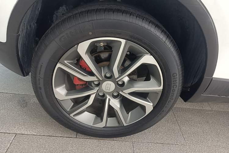 Used Geely Auto Emgrand GS 2018 Lingchao Edition 1.4T Automatic LingShang Smart Connectivity Model Right Rear Wheel Hub