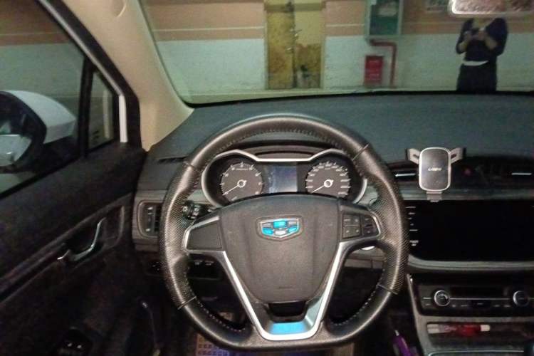 Used Geely Auto Emgrand GS 2018 Elegant Edition 1.8L Manual LingShang Model Steering Wheel