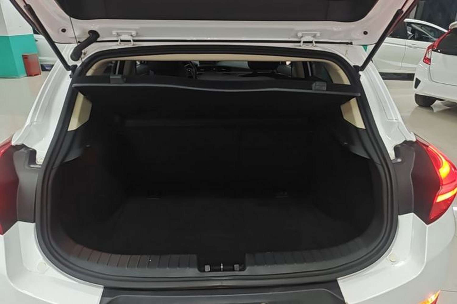 Used Geely Auto Emgrand GS 2018 Sport Edition 1.4T Automatic ZhenShang Model Trunk