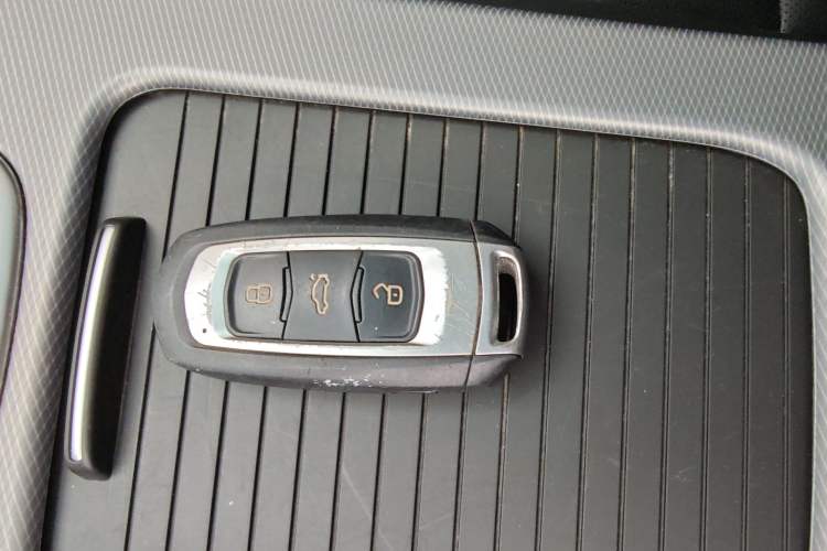 Used Geely Auto Emgrand GS 2018 Lingchao Edition 1.4T Automatic LingShang Smart Connectivity Model Vehicle Key