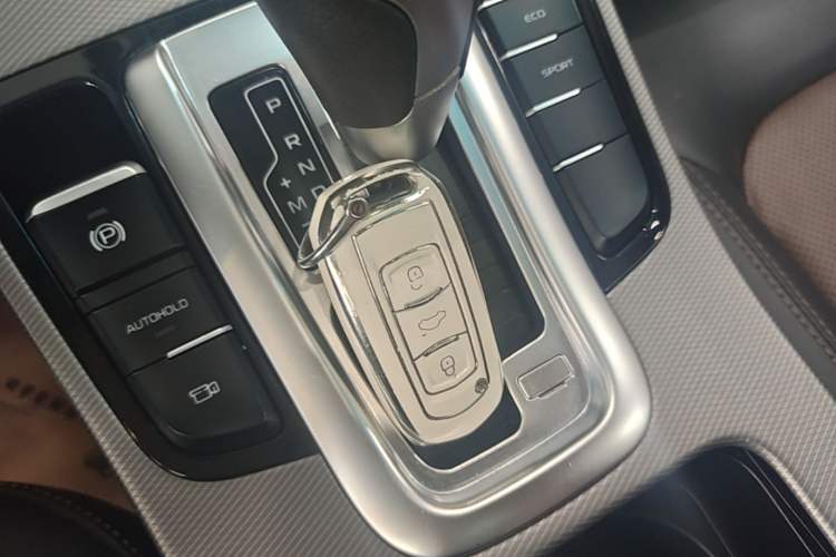 Used Geely Auto Emgrand GS 2018 Lingchao Edition 1.4T Automatic ZhenShang Smart Connectivity Model Vehicle Key