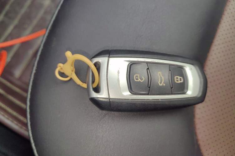 Used Geely Auto Emgrand GS 2018 Lingchao Edition 1.4T Automatic ZhenShang Smart Connectivity Model Vehicle Key
