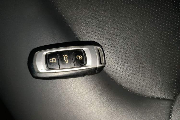 Used Geely Auto Emgrand GS 2018 Elegant Edition 1.8L Manual LingShang Model Vehicle Key