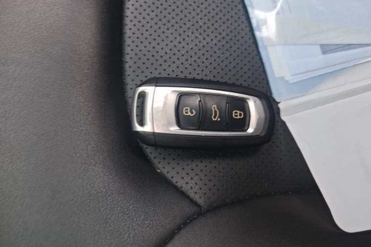 Used Geely Auto Emgrand GS 2018 Lingchao Edition 1.4T Automatic LingShang Smart Connectivity Model Vehicle Key