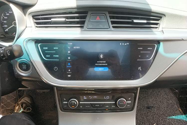 Used Geely Auto Emgrand GS 2018 Lingchao Edition 1.4T Automatic Zunshang Smart Connectivity Model Audio And AC Panel