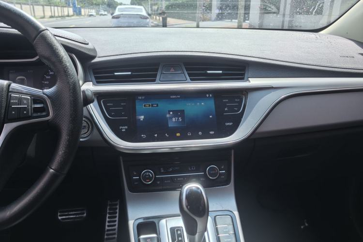 Used Geely Auto Emgrand GS 2018 Sport Edition 1.4T Automatic ZhenShang Model Audio And AC Panel