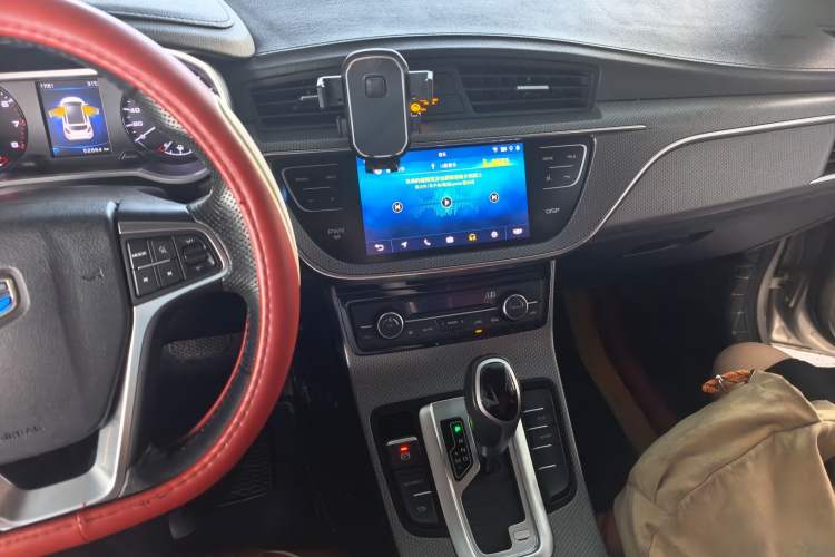 Used Geely Auto Emgrand GS 2018 Elegant Edition 1.8L Automatic LingShang Model Audio And AC Panel