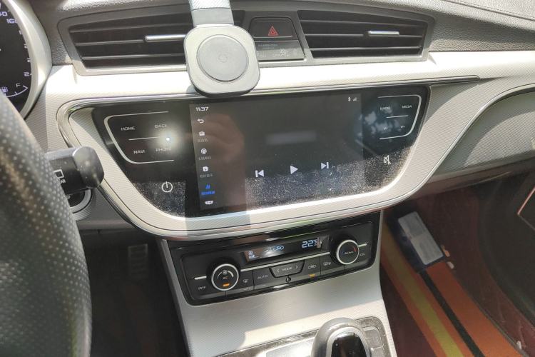 Used Geely Auto Emgrand GS 2018 Lingchao Edition 1.4T Automatic LingShang Smart Connectivity Model Audio And AC Panel