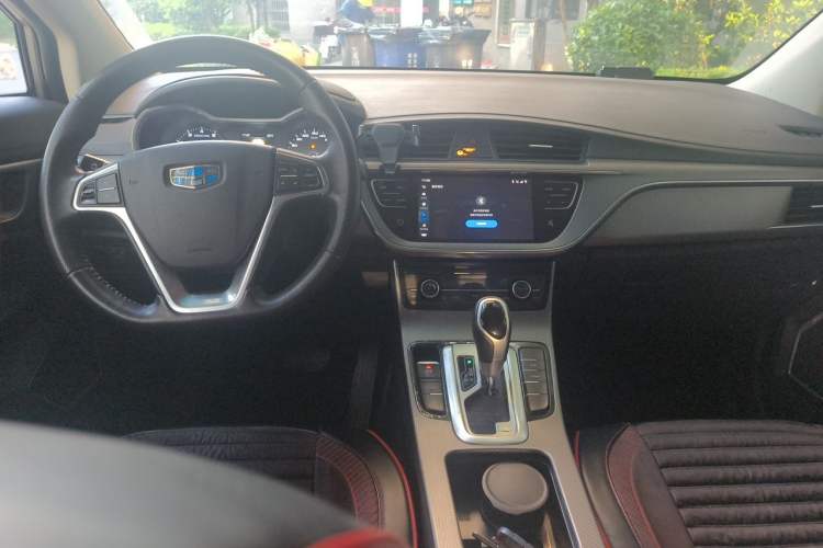 Used Geely Auto Emgrand GS 2018 Elegant Edition 1.8L Automatic LingShang Model Center Console