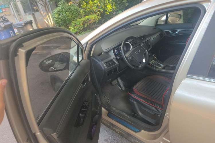 Used Geely Auto Emgrand GS 2018 Elegant Edition 1.8L Automatic LingShang Model Driver Seat