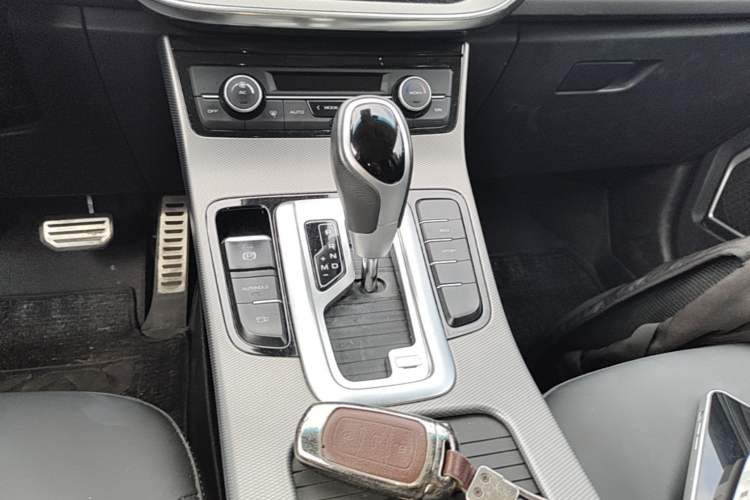 Used Geely Auto Emgrand GS 2018 Sport Edition 1.8L Automatic LingShang Model Gear Lever