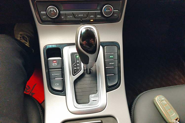 Used Geely Auto Emgrand GS 2018 Sport Edition 1.8L Automatic LingShang Model Gear Lever