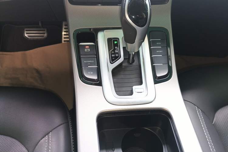 Used Geely Auto Emgrand GS 2018 Sport Edition 1.8L Automatic LingShang Model Gear Lever