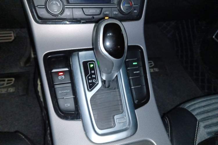 Used Geely Auto Emgrand GS 2018 Sport Edition 1.8L Automatic LingShang Model Gear Lever