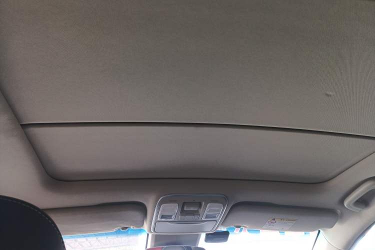Used Geely Auto Emgrand GS 2018 Sport Edition 1.8L Automatic LingShang Model Headliner