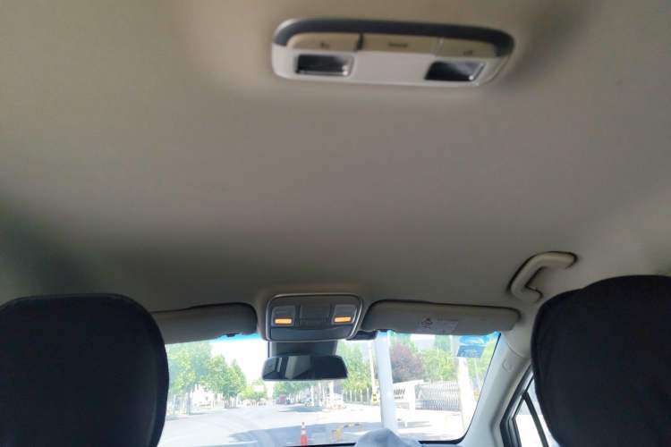 Used Geely Auto Emgrand GS 2018 Elegant Edition 1.8L Manual LingShang Model Headliner