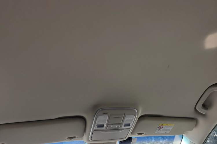 Used Geely Auto Emgrand GS 2018 Elegant Edition 1.8L Manual LingShang Model Headliner