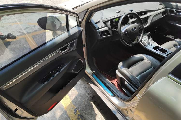 Used Geely Auto Emgrand GS 2018 Lingchao Edition 1.4T Automatic LingShang Smart Connectivity Model Interior 3