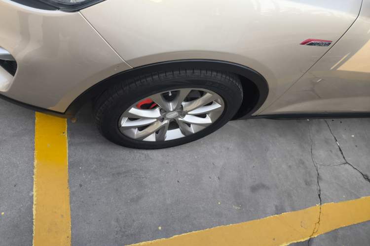Used Geely Auto Emgrand GS 2018 Sport Edition 1.4T Automatic LingShang Model Left Front Wheel Hub