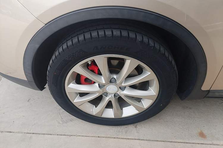 Used Geely Auto Emgrand GS 2018 Sport Edition 1.8L Automatic LingShang Model Left Front Wheel Hub