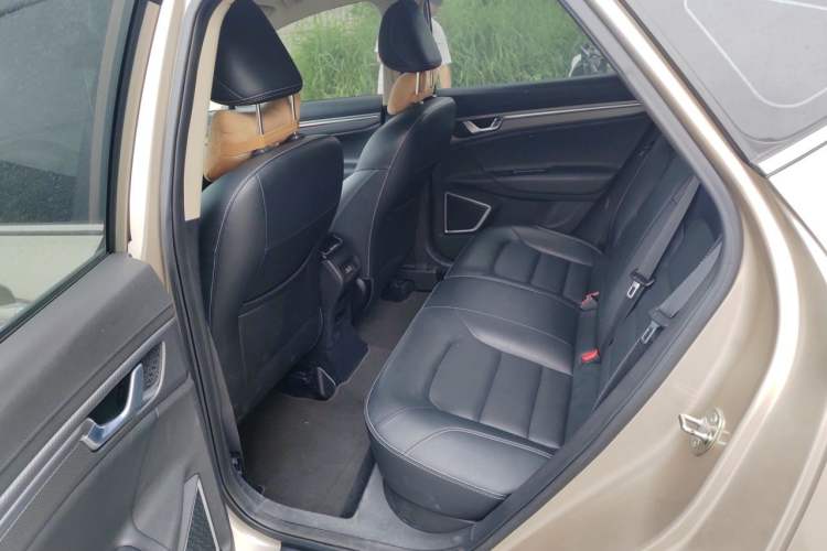 Used Geely Auto Emgrand GS 2018 Elegant Edition 1.8L Automatic LingShang Model Left Rear Seat