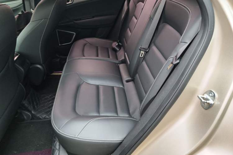 Used Geely Auto Emgrand GS 2018 Sport Edition 1.8L Automatic LingShang Model Left Rear Seat