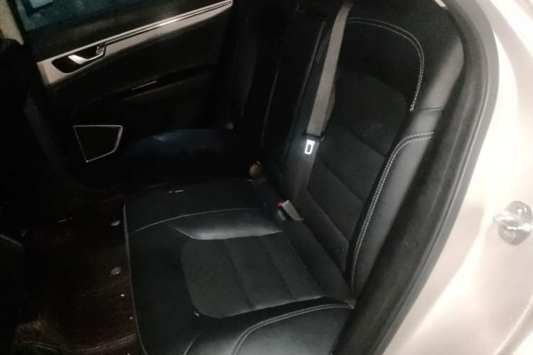 Used Geely Auto Emgrand GS 2018 Sport Edition 1.8L Automatic LingShang Model Left Rear Seat