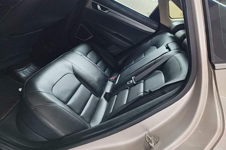 Used Geely Auto Emgrand GS 2018 Sport Edition 1.8L Automatic LingShang Model Left Rear Seat