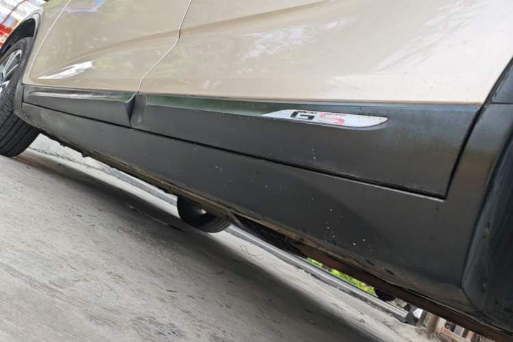 Used Geely Auto Emgrand GS 2018 Lingchao Edition 1.4T Automatic LingShang Smart Connectivity Model Left Side Sill