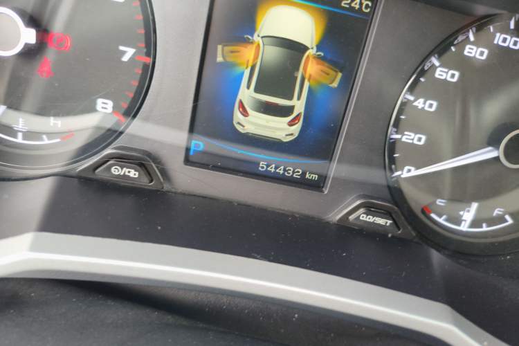 Used Geely Auto Emgrand GS 2018 Sport Edition 1.4T Automatic LingShang Model Odometer Close Up