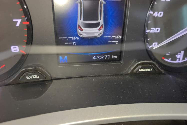 Used Geely Auto Emgrand GS 2018 Elegant Edition 1.8L Manual LingShang Model Odometer Close Up