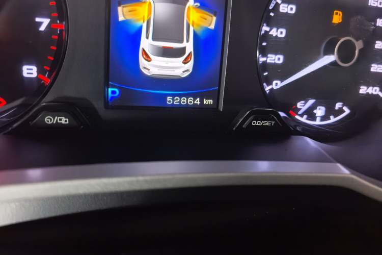 Used Geely Auto Emgrand GS 2018 Elegant Edition 1.8L Automatic LingShang Model Odometer Close Up