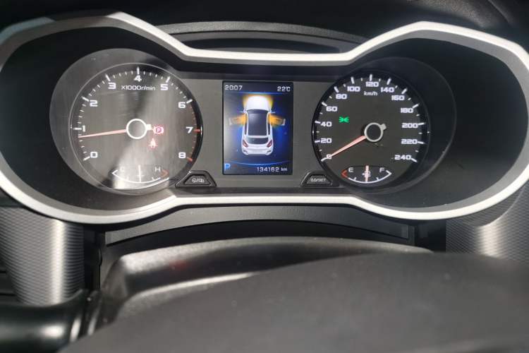 Used Geely Auto Emgrand GS 2018 Lingchao Edition 1.4T Automatic ZhenShang Smart Connectivity Model Odometer Close Up