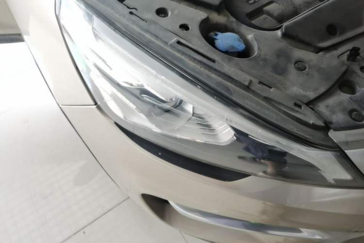 Used Geely Auto Emgrand GS 2018 Sport Edition 1.8L Automatic LingShang Model Right Front Headlight