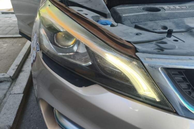 Used Geely Auto Emgrand GS 2018 Sport Edition 1.4T Automatic LingShang Model Right Front Headlight