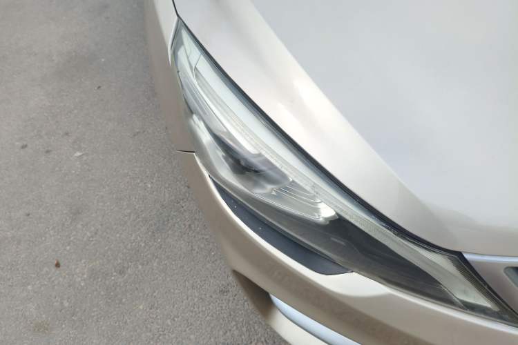 Used Geely Auto Emgrand GS 2018 Sport Edition 1.4T Automatic LingShang Model Right Front Headlight