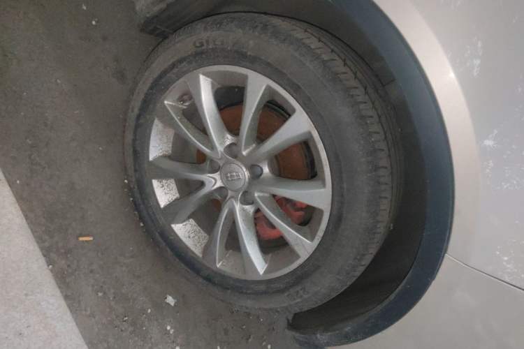 Used Geely Auto Emgrand GS 2018 Sport Edition 1.8L Automatic LingShang Model Right Front Wheel Hub